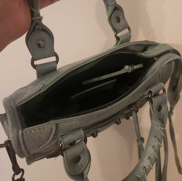 Purse - Picture 3 of 3